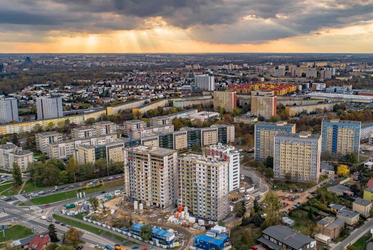 Zakup mieszkania z najemcą oznacza kłopoty? Czy opłaca się je kupić?