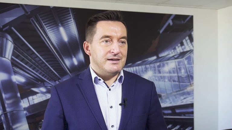 Jak wygląda wdrażanie elektromobilności w Polsce?