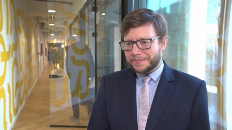 Miasta, powiaty i gminy szukają nowych źródeł dochodów. Bez zmian w zasadach finansowania samorządów zagrożone będą inwestycje