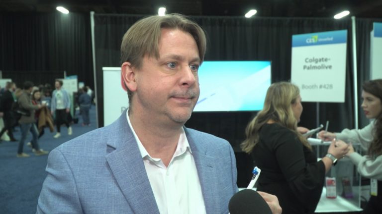 CES 2020: Inteligentne szczoteczki do zębów same dobiorą odpowiedni ruch i wibracje. Najnowsze wyposażone będą w kamerę i sztuczną inteligencję