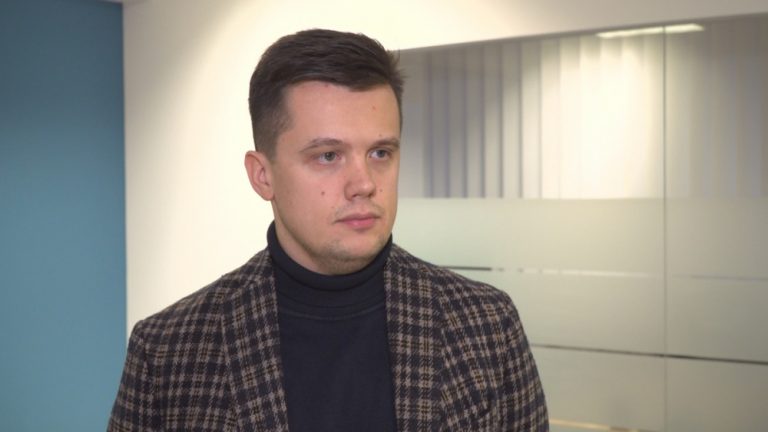 Sztuczna inteligencja będzie walczyć z atakami  socjotechnicznymi i ransomware. To obecnie największe cyberzagrożenia dla internautów