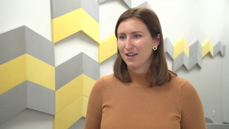 Uspokojenie sytuacji na Bliskim Wschodzie może doprowadzić do spadków cen ropy i złota. Polityka ma teraz największy wpływ na notowania