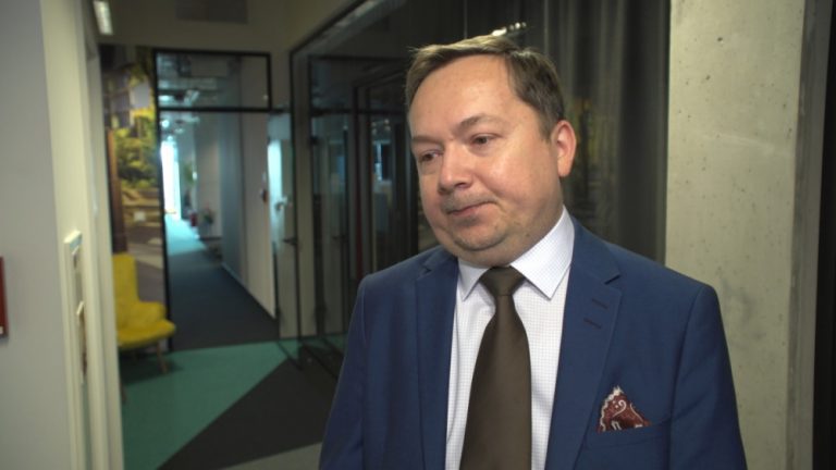 Urzędnicy boją się rozwiązywać spory publiczno-prywatne w drodze mediacji. Według nich bezpieczniej zdać się na wyrok sądu