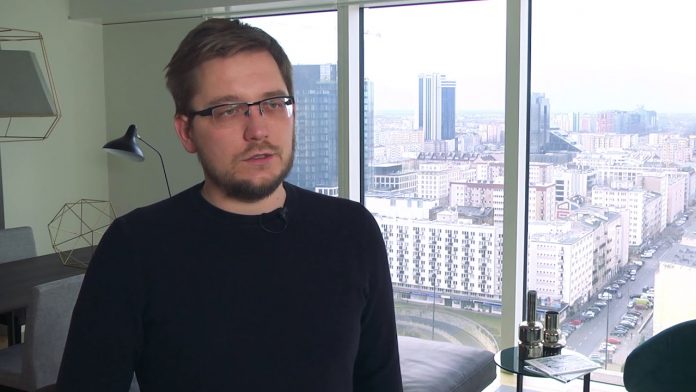 Bartłomiej Derski, ekspert WysokieNapiecie.pl Bartłomiej Derski, ekspert WysokieNapiecie.pl