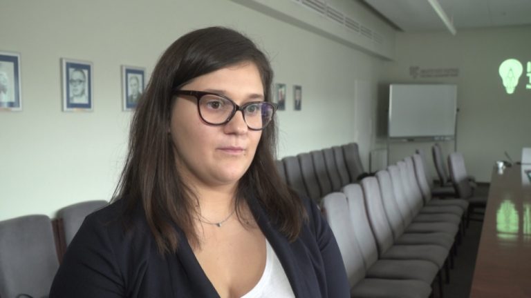 Polacy pracują nad tańszymi w produkcji i instalacji panelami słonecznymi. W przyszłości ogniwa fotowoltaiczne będą wytwarzać energię w nocy