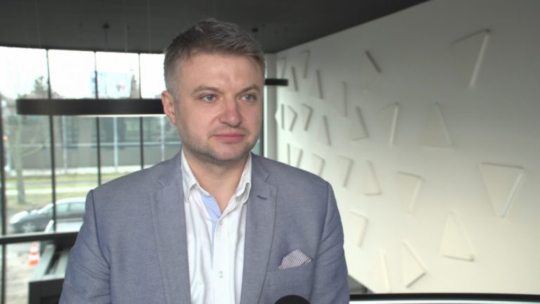 Sztuczna inteligencja uchroni uprawy przed szkodnikami. Opryski będą stosowane tylko tam, gdzie występują
