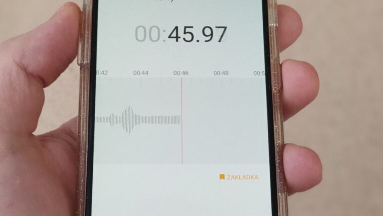 Koronawirusa pozwoli wykryć analiza próbki głosu. Test będzie można wykonać za pomocą smartfona