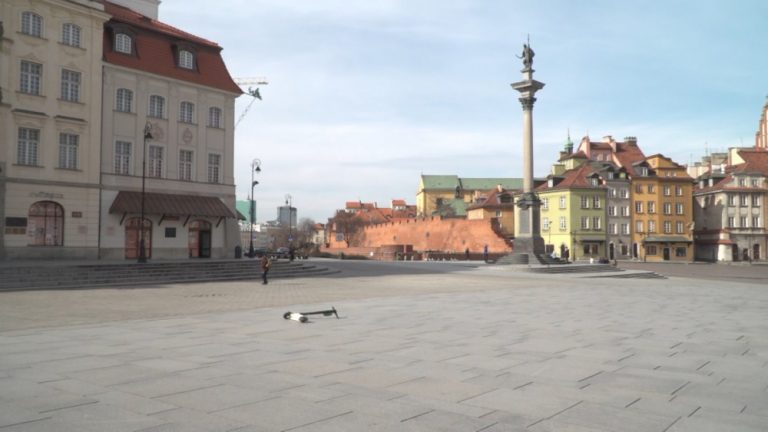 Pandemia to sprawdzian dla demokracji i solidarności społeczeństwa. Długofalowych zmian raczej jednak nie będzie
