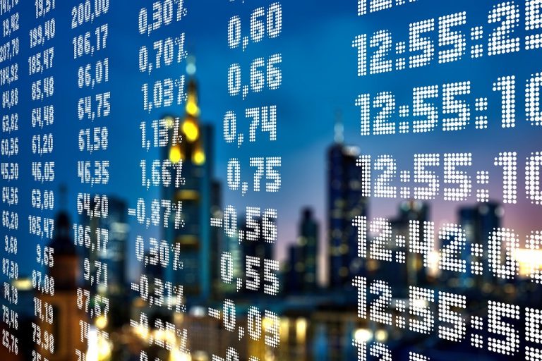 Lagarde jastrzębia, ale euro bez reakcji. Polityczna presja na Fed rośnie