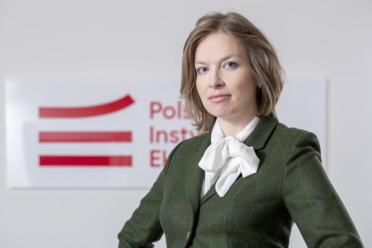 Większość Polaków popiera zgłaszanie organom państwa korzystania przez sąsiadów z przestarzałych źródeł ogrzewania