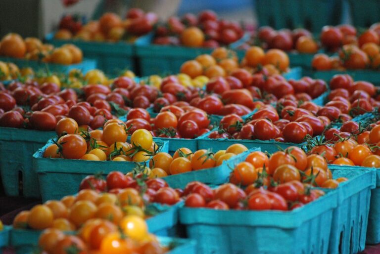 Grupy producentów oraz dystrybutorzy owoców i warzyw apelują o pomoc