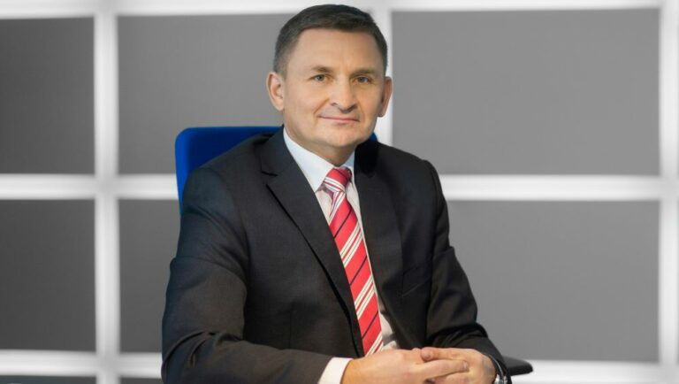 Przedsiębiorcy: ocena sytuacji na rynku pracy dopiero jesienią. Wracają zobowiązania, a nie zawsze wracają klienci