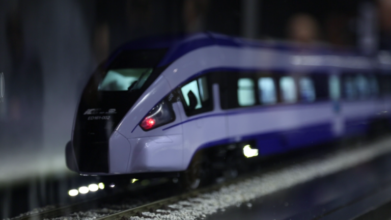 Wodór zmieni oblicze transportu. Do użytku trafiły już pociągi pasażerskie i autobusy napędzane tym paliwem
