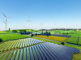 farma wiatrowa panele słoneczne odnawialne źródła energii