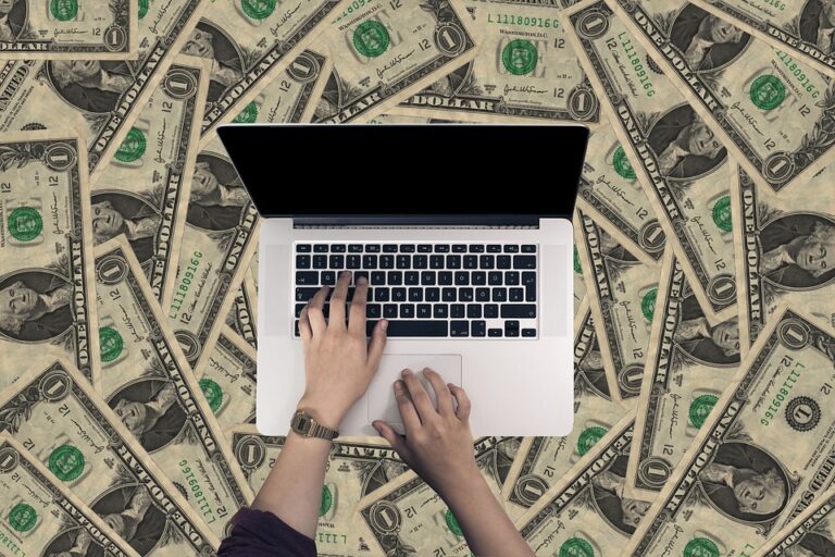 Wszystko, co powinieneś wiedzieć o pożyczkach przez internet!