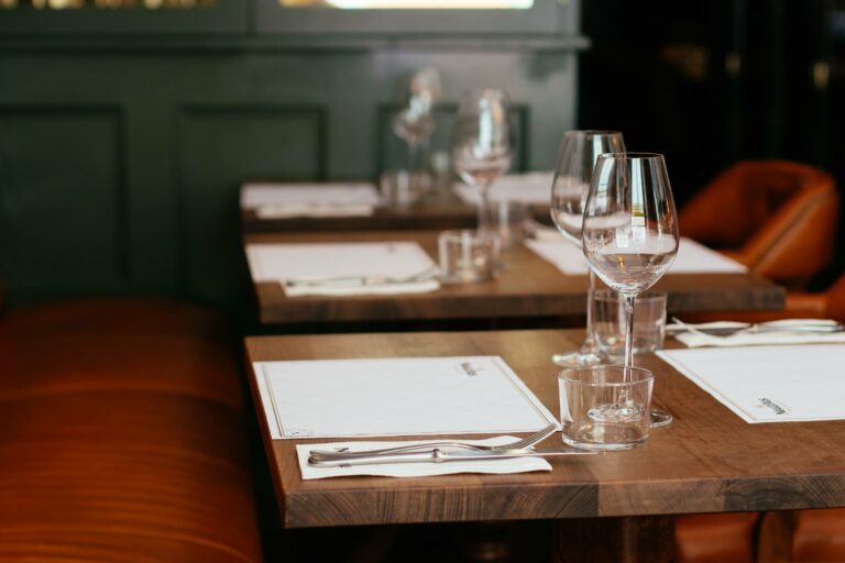 Gastronomia w dobie koronawirusa. Czy to koniec przestrzeni restauracyjnych jakie znamy?
