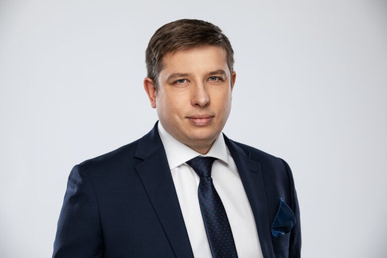 Złoto wraca ponad pułap