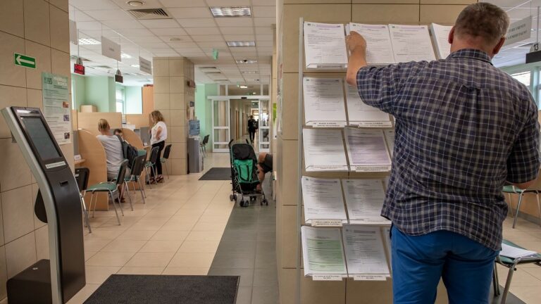 Skutki pandemii: W pół roku Polacy zarejestrowali ponad 120 tys. firm. To znacznie mniej niż przed rokiem