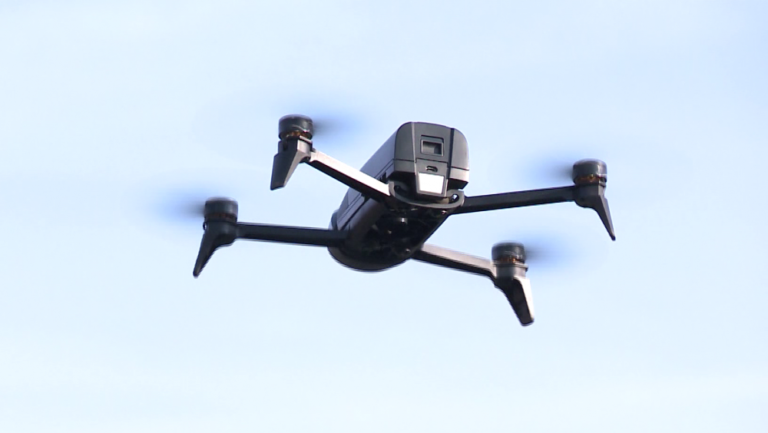 Nowe baterie dla dronów można naładować w pięć minut. Mogą zrewolucjonizować komercyjne wykorzystanie tych latających pojazdów