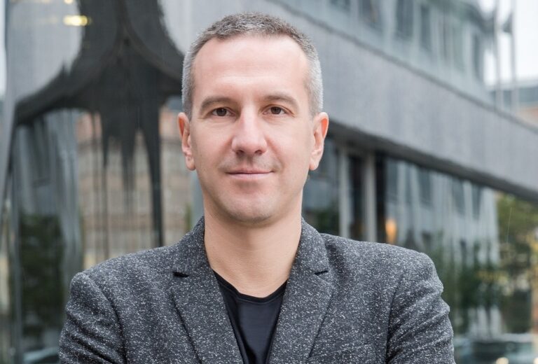 W pandemii Polacy częściej korzystają z cyfrowej bankowości
