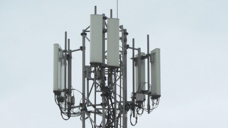 Bezpieczeństwo sieci 5G kluczowe dla funkcjonowania państwa. Wymaga rygorystycznej certyfikacji krytycznych elementów infrastruktury