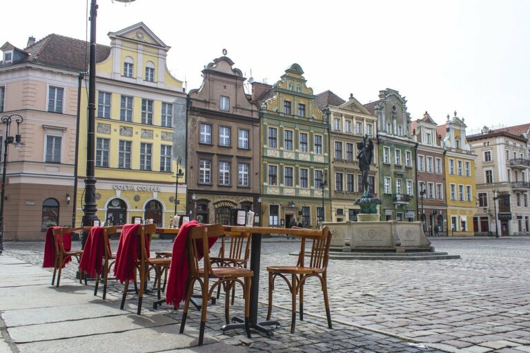 Światełko w tunelu zgasło. 66 proc. właścicieli restauracji i hoteli obawia się zamknięcia lokali