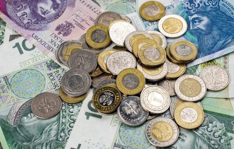 W IV kwartale br. Polacy planują więcej zakupów w promocjach. Niektórzy retailerzy tego nie wytrzymają