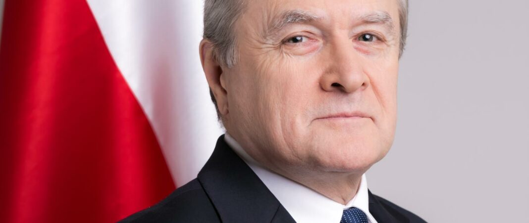 Piotr Gliński -Wiceprezes Rady Ministrów, Minister Kultury, Dziedzictwa Narodowego i Sportu, przewodniczący Komitetu ds. Pożytku Publicznego