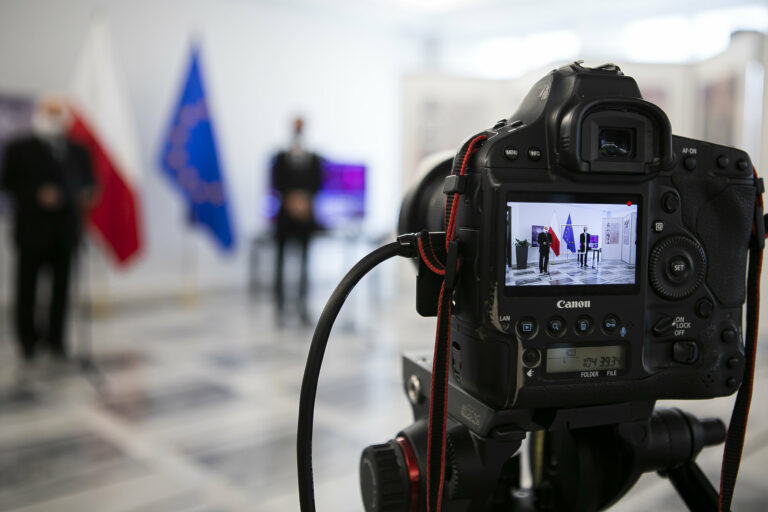 Senat ratuje przedsiębiorców. Spółki komandytowe nie będą objęte podatkiem CIT?