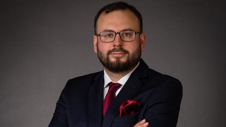 Jabłoński: prawo UE nie radzi sobie z działaniami dyskryminującymi, realizowanymi pod pretekstem walki z pandemią