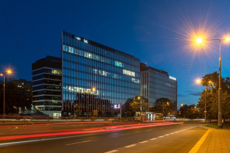 Skanska sprzedaje budynek biurowy w Warszawie za 70 mln euro