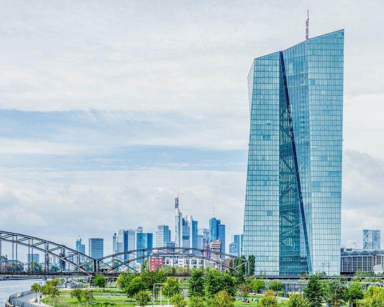 Już dziś decyzja EBC: przed nami zwiększenie programu PEPP. Jak zareaguje euro?