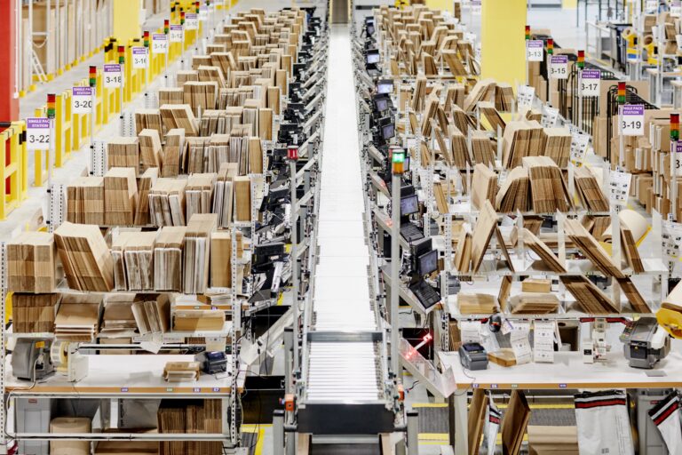 Na starciu Amazon z Allegro najlepiej wyjdzie konsument