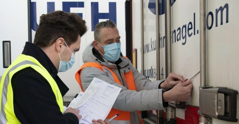 Kuehne+Nagel finalizuje umowę z firmą Moderna na dystrybucję szczepionki przeciwko COVID-19