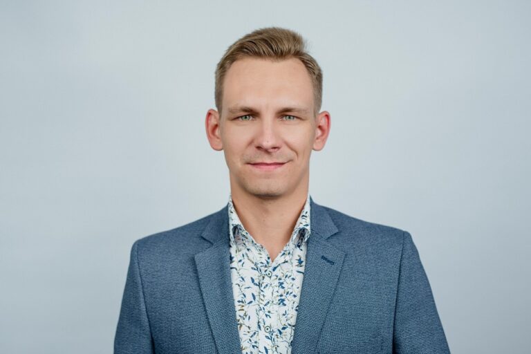 Boom na farmy słoneczne i wiatrowe wciąż przed nami