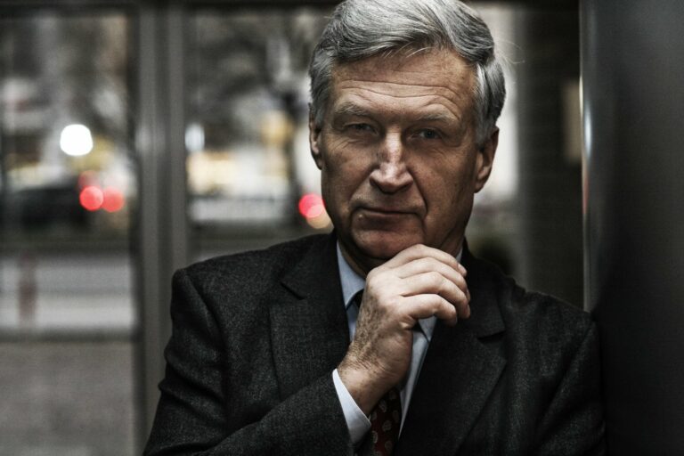 RPP obniża stopy procentowe, złoty słabnie. Czy to początek większego kryzysu?