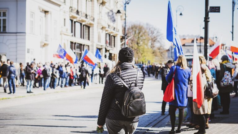 Brexit jako ostrzeżenie. Jak polexit mógłby wpłynąć na ceny mieszkań w Polsce