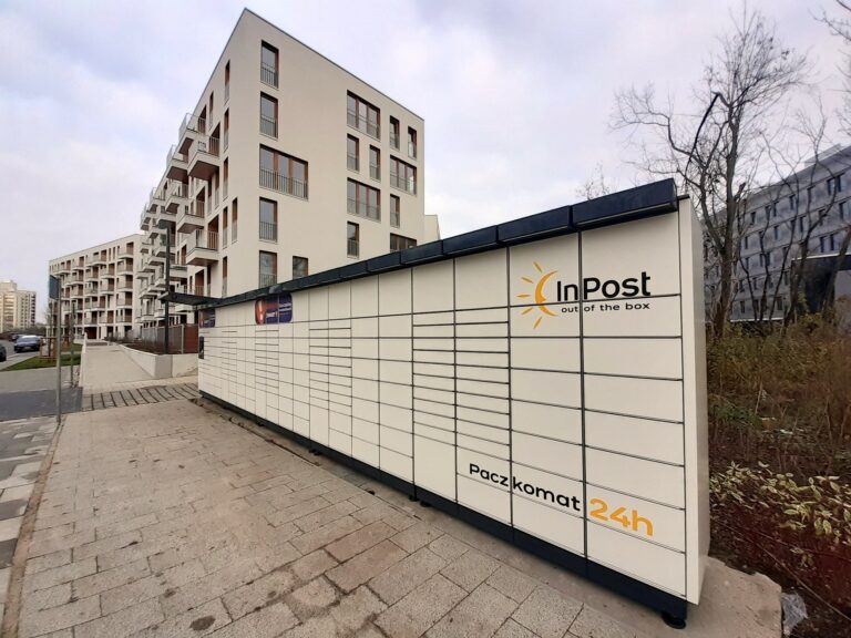 Paczkomaty zdobywają e-commerce