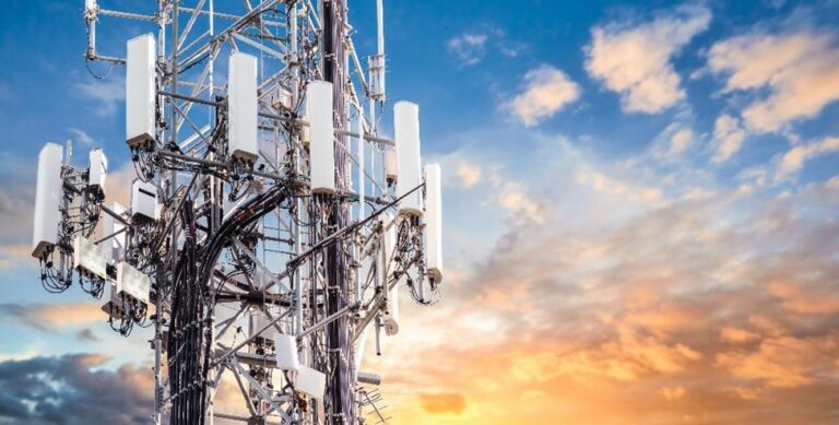 Globalny ruch danych mobilnych rośnie o 20% r/r. 5G obsługuje już 43% całego wolumenu