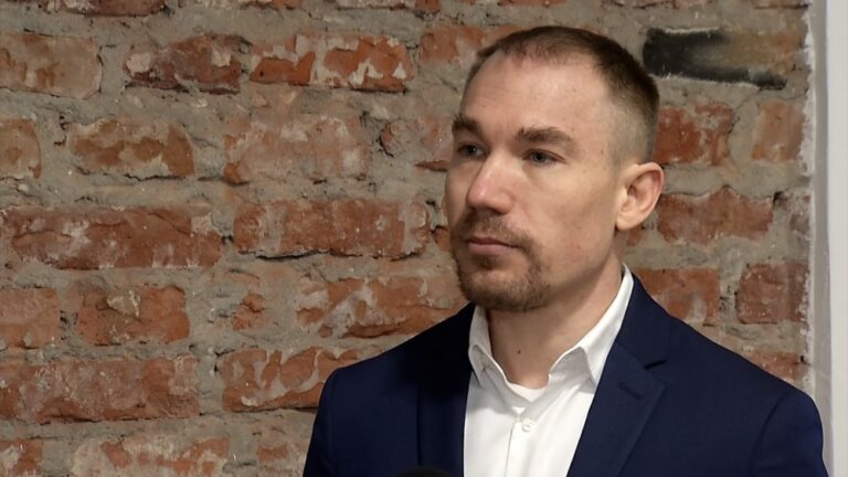 Automatyzacja branży gastronomicznej postępuje. Roboty mogą już wkrótce zastąpić kucharzy, barmanów czy kelnerów