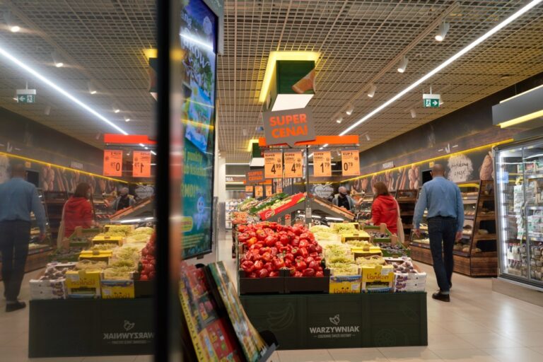 Biedronka otworzy w Polsce kolejne 100 nowych sklepów i zapowiada nową aplikację mobilną
