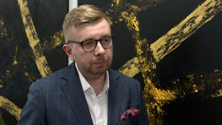 Polski start-up opracował pierwszy na świecie system płatności za pomocą skanu tęczówki. Okiem będzie można zapłacić m.in. za komunikację miejską
