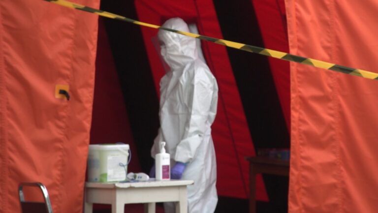 Powstanie superkombinezon przyszłości. Ochroni przed wszelkimi wirusami i zagrożeniami chemicznymi żołnierzy czy medyków