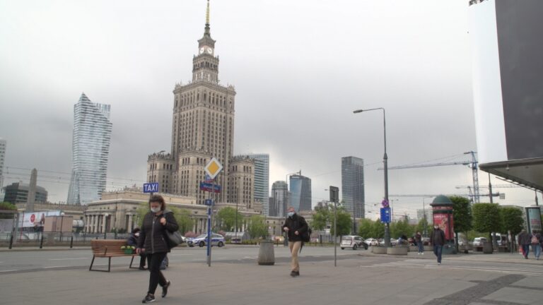 Naukowcom udało się pozyskać DNA z powietrza. Odkrycie może m.in. pomóc sprawdzić, jak rozprzestrzeniają się wirusy takie jak SARS-CoV-2