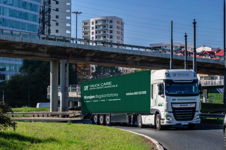 Nowa marka na rynku wynajmu pojazdów. EFL i Grupa DBK tworzą TRUCK CARE