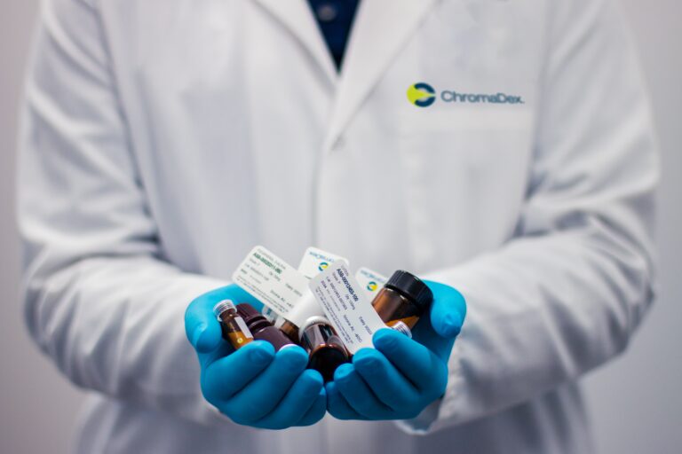 Dlaczego warto podjąć pracę w branży farmaceutycznej?