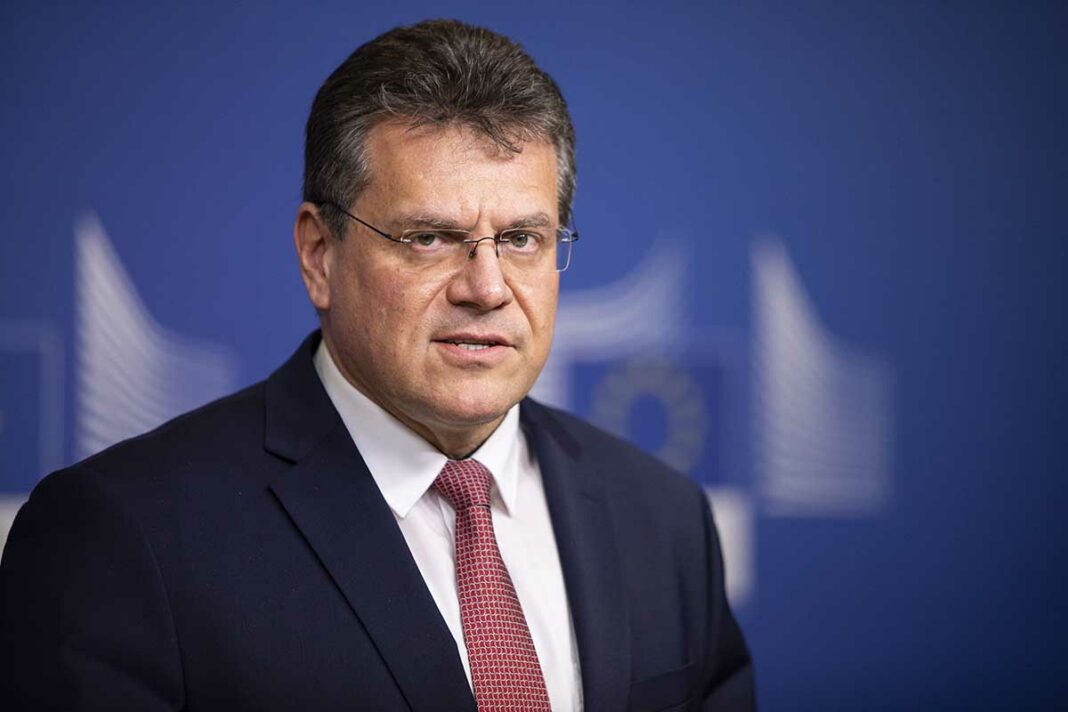 Maroš Šefčovič, Vice-President of the EC in charge of Energy Union, will make a statement on trilateral talks with Russia and Ukraine on the future of gas transit via Ukraine.