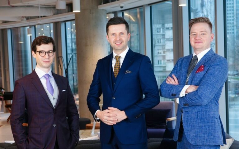 Ekspansja SentiOne. Polski startup wchodzi do Zjednoczonych Emiratów Arabskich