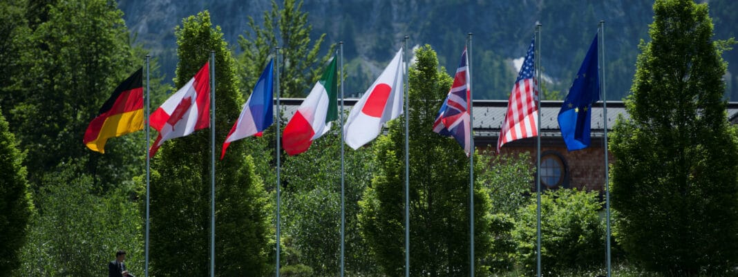 g7