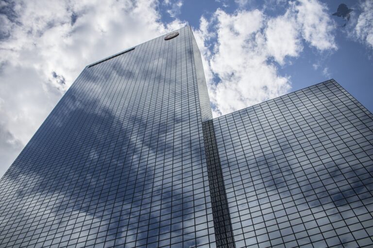 Grupa NN przejmie biznes MetLife w Polsce i Grecji za 584 milionów EUR